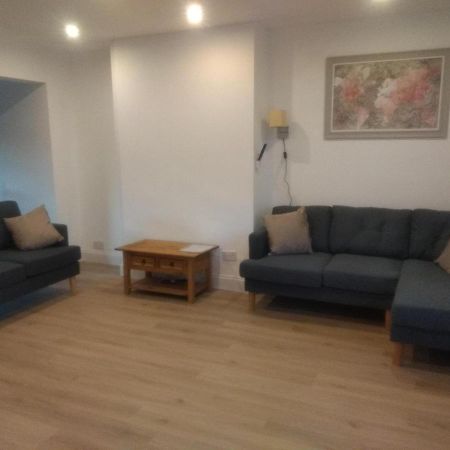 Cheltenham - 3 Bedroom, Parking, Disneyplus Exterior foto