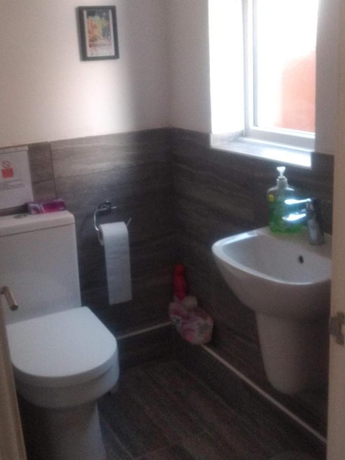 Cheltenham - 3 Bedroom, Parking, Disneyplus Exterior foto